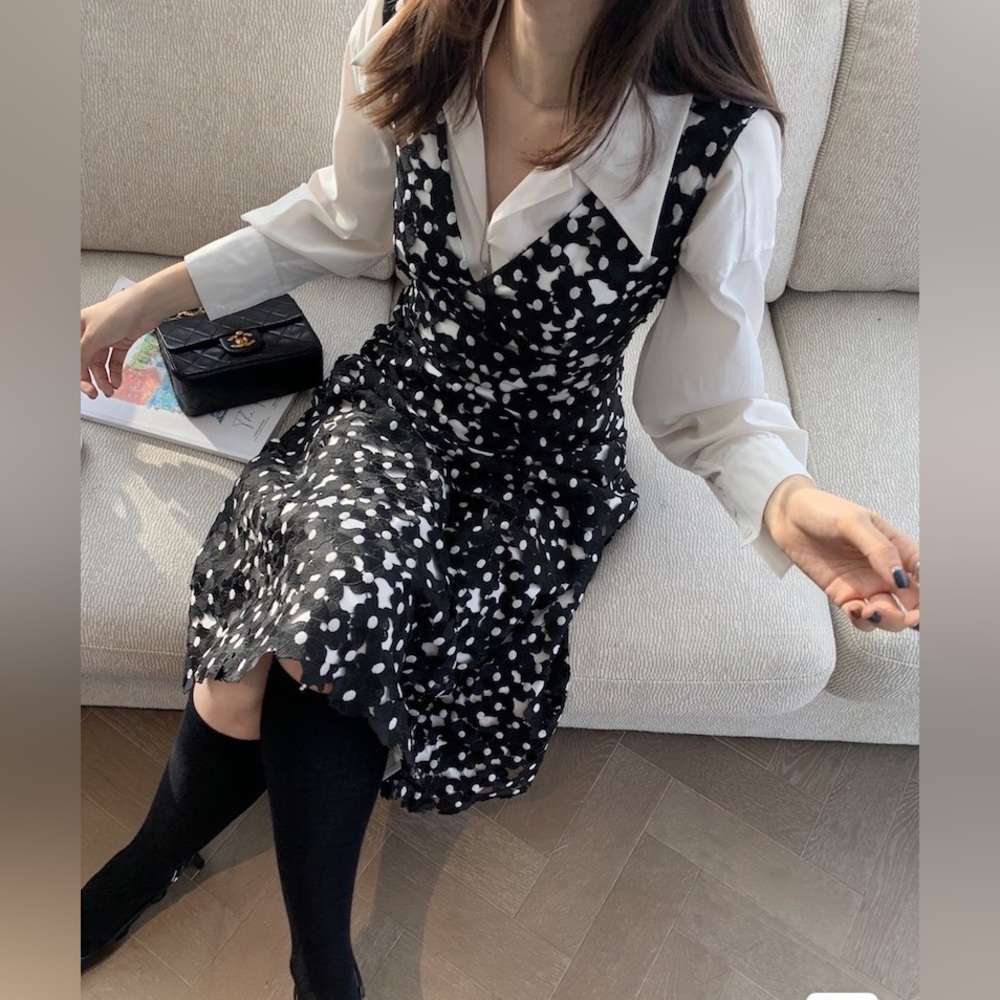 NWT Laced dress Size M